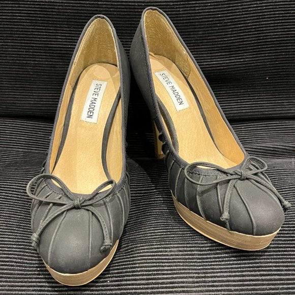 Pumps that never went to the party - Picture 1 of 5